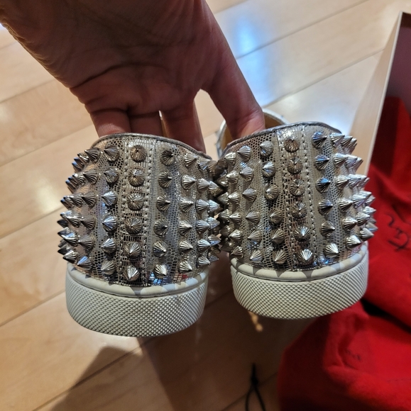 Christian Louboutin Spiky Silver Woman's Roller Boat flat shoe - Picture 11 of 16